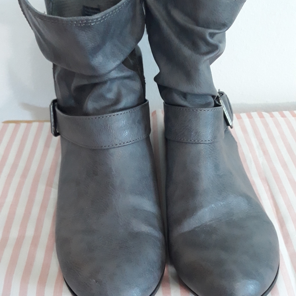 LOWER EAST SIDE BOOY SIZE 9
